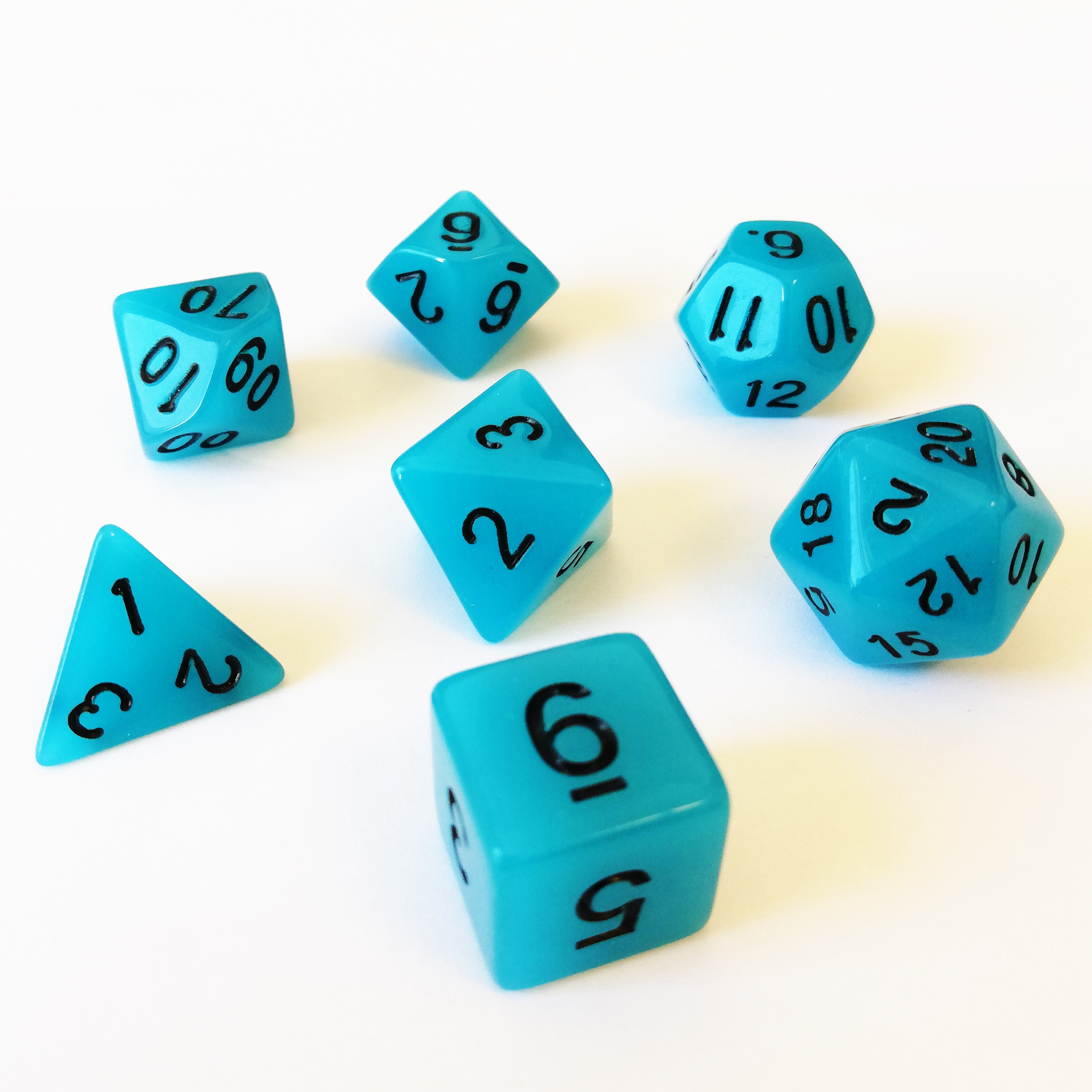 Set De 7 Dés - Role Playing Dice Set - Phosphorescent - Brille dans la Nuit (couleur selon stock)
